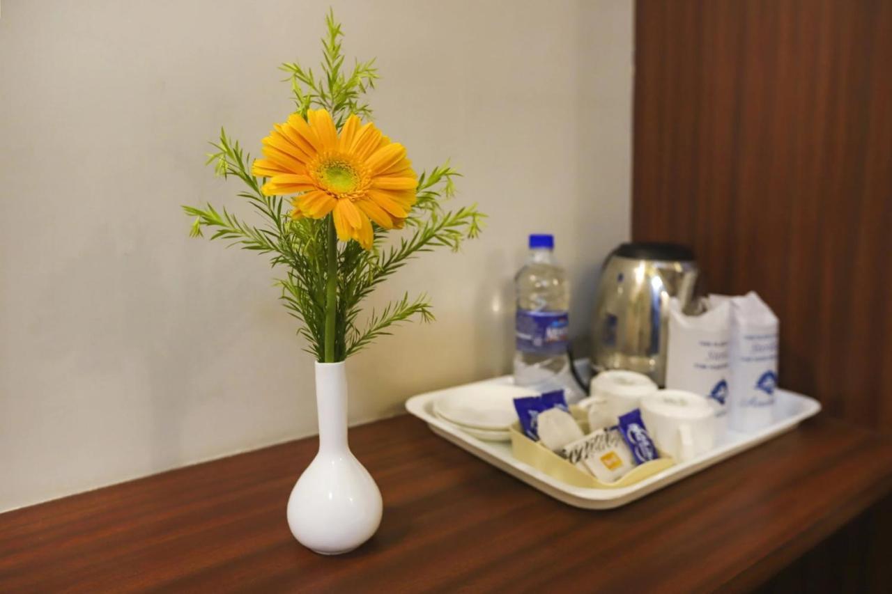 Townhouse Oak Hotel Rama Нашик Екстериор снимка